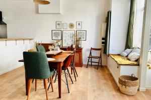 Maisons de vacances Les grands gamins 3km du zoo de Beauval : Maison 4 Chambres