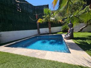 B&B / Chambres d'hotes O Balinais mini villa avec spa et piscine privative Marseille : photos des chambres