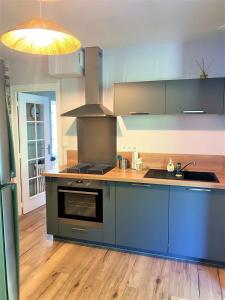 Maisons de vacances Le Jardin d'Ana, 1,5km du Zoo, 2km du Centre-Ville : photos des chambres