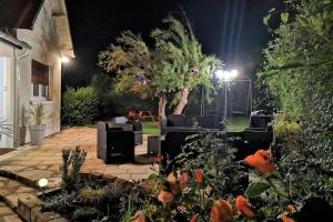 Maisons de vacances Le Jardin d'Ana et La Maison d'Elena 15km du Zoo : photos des chambres