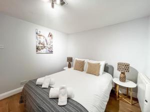 Stylish Camden Apartment B2