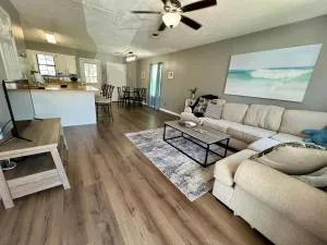 SeaGlass Cottage T18-5min walk to beach! - Gulf Resort Beach