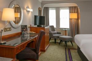 Deluxe King Room room in The Park Royal - QHotels