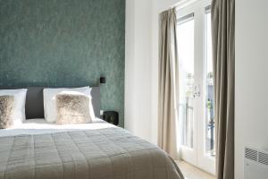 Newly Renovated XL home city center