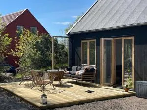 Nybyggd villa i mysiga Bovallstrand - Bräcke