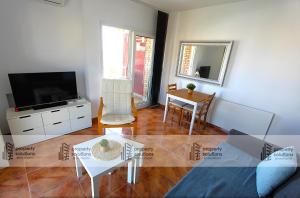 1017 Iris Apartamento - Vista al mar - Cerca de tren, restaurantes y tiendas - Playa a 10 minutos caminando