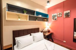 Homey and Cozey Poblacion Makati S08