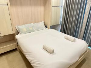 Olympus city garden sun