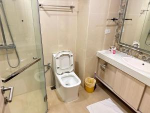 Olympus city garden sun