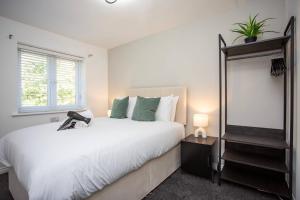 Arkless Grove Free Parking Wifi