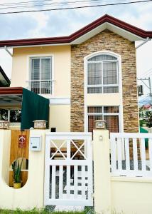 ELI Z - Affordable 3BR House with pool