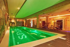 Privilege - EMPIRE Hotels Group