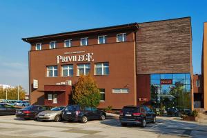 Privilege - EMPIRE Hotels Group