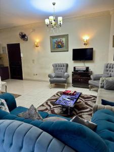 Peaceful Garden-View Apartment in private villa