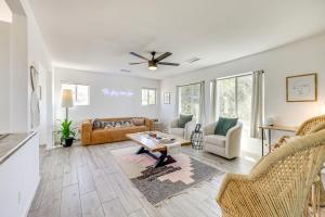 High-Desert Home with Hot Tub and Cowboy Pool