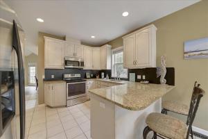 40 Bradley Beach Road-Private Pool, Easy Walk to Beach! FREE Activities Included