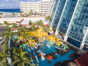 Crown Paradise Club Cancun -Inclusive