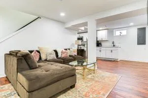 7 Mi to Baltimore Maryland Gem with Shared Yard! - لينثيكوم هايتس