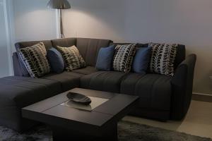 2Condo Beach with Balcony Sharing - outstanding!