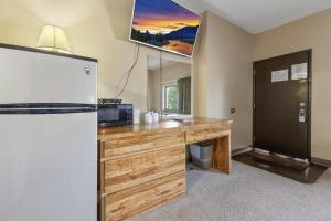Deluxe Double Studio room in Commander Motel