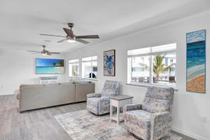 Blue Octopus Hideaway at OI