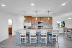 Blue Octopus Hideaway at OI