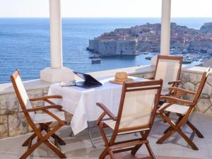 Apartments evelj - Comfort Studio With Shared Terrace And Sea View