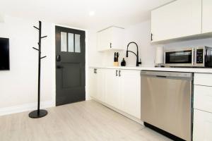 RentX Modern Suite - Near GO Hospital Parking