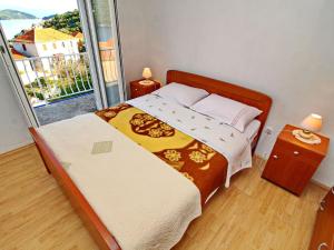 Apartments Nodilo - One Bedroom Apartment with Balcony and Sea View Apt 1