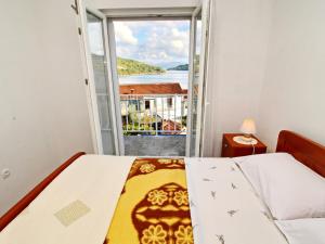 Apartments Nodilo - One Bedroom Apartment with Balcony and Sea View Apt 1