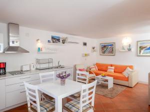 Holiday Home Anima Maris- Duplex Two Bedroom Holiday Home with Terrace and Sea View 