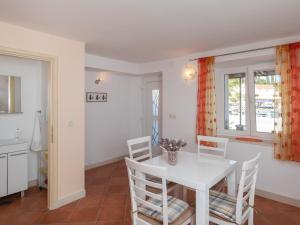 Holiday Home Anima Maris- Duplex Two Bedroom Holiday Home with Terrace and Sea View