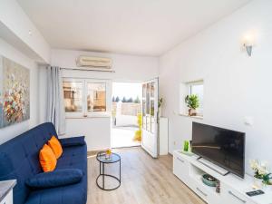 Apartments Bla evi - One Bedroom Apt with Terrace