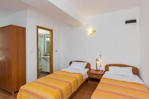 Apartments Milanovi - Superior Studio Apartment with Terrace and Garden View