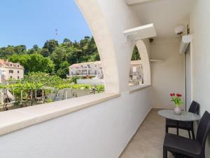 Apartments & Rooms Bari i - Studio Apartment with Balcony and City View Second Floor Apt 14