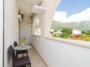 Apartments & Rooms Bari i - Studio Apartment with Balcony and City View Second Floor Apt 14