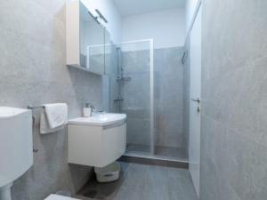 2 bedroom apartment with terrace