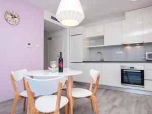 Apartments Dva Galeba - One Bedroom Apartment with Terrace 102