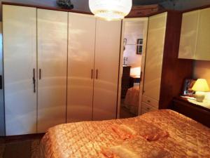 Guest House Ruza - Double Room with Shared Bathroom