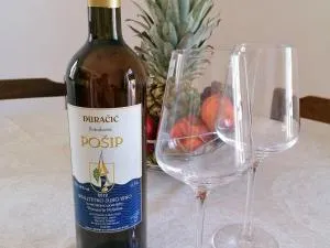 Holiday Home Blue Dream - Two Bedroom Apartment with Terrace and Sea View A2 - Putniković