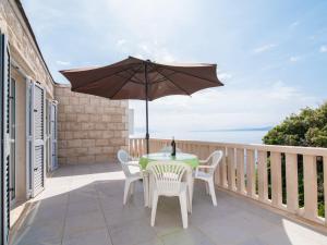 Apartments Neva- Standard Two Bedroom Apartment with Terrace and Sea View 4Z