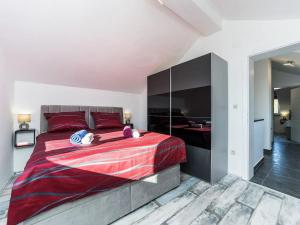 Villa Camellia - Two Bedroom Villa with swimming pool