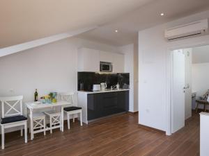 Amorino of Dubrovnik Apartments - One Bedroom Apartment with Balcony and Sea View 
