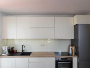 Apartment Gigi - Two Bedroom Apartment with Terrace and Sea View