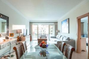 Beachfront, Premium Ocean View, 5 Star, VLE 1604