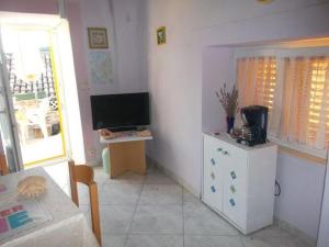 Apartments Sunce - One Bedroom Apartment with Sea View and Terrace