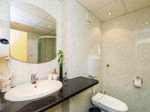 Apartment Reale - One Bedroom Apartment with Balcony and Sea View