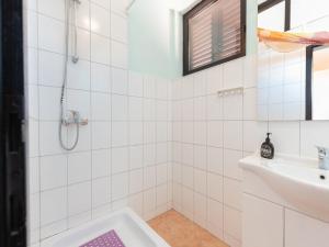 Apartments Ilija Njavro - One Bedroom Apartment with Terrace and Sea View