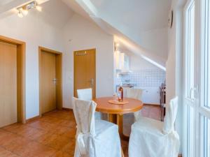 Villa Stella - Two Bedroom Apartment with Balcony and Sea View Marilena