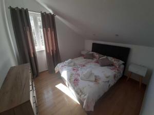 Apartments Dobrila - Superior Two Bedroom Apartment with Terrace and sea view - B2